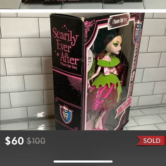 monster high Accessories - iso Ever After Snow Bite targets Draculaura Doll